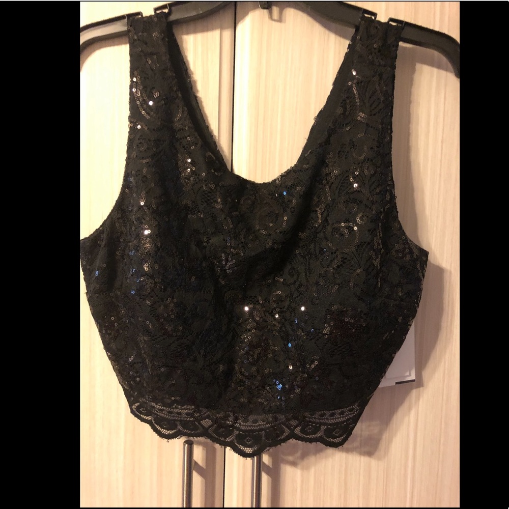 Crop top